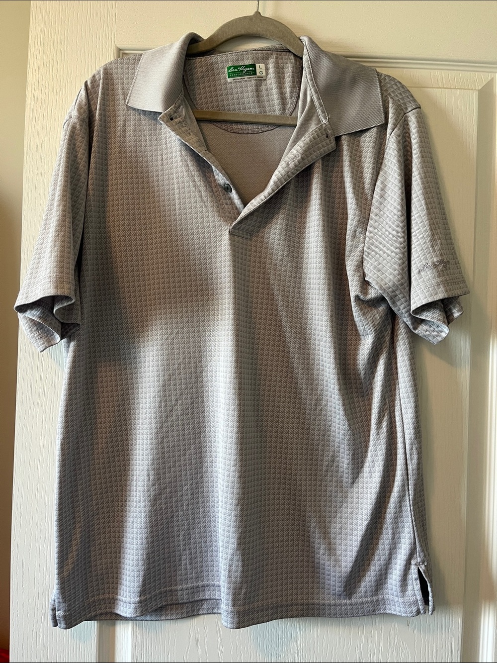 Men’s golf shirt